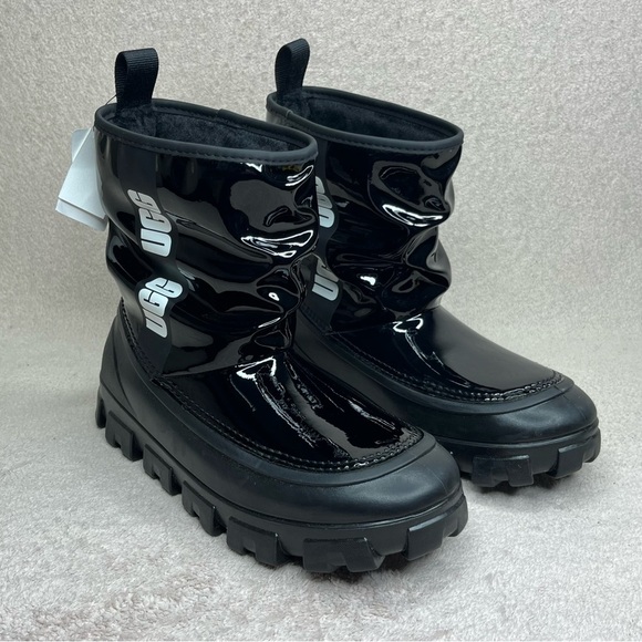 UGG Classic Brellah Mini Boot-Black-Women’s 5-Winter-Warm-Fashion-Snow-Rain-Cute - Picture 2 of 15
